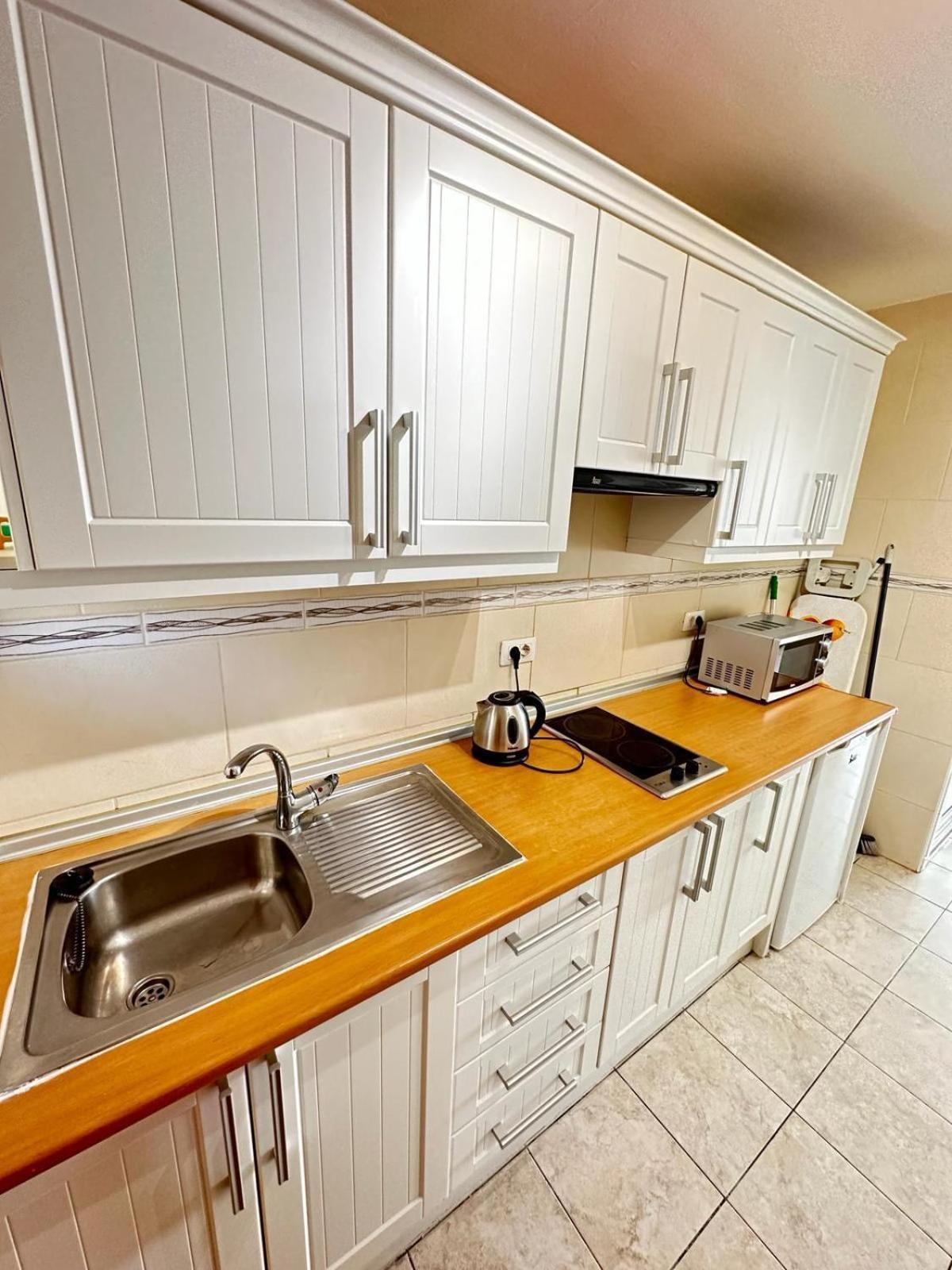 Firstline Apartment Los Cristianos أرونا المظهر الخارجي الصورة