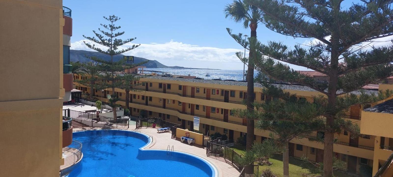 Firstline Apartment Los Cristianos أرونا المظهر الخارجي الصورة