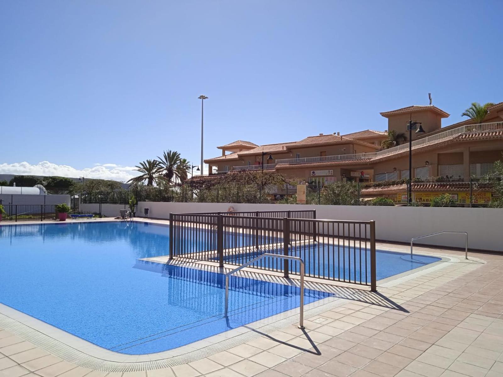 Firstline Apartment Los Cristianos أرونا المظهر الخارجي الصورة