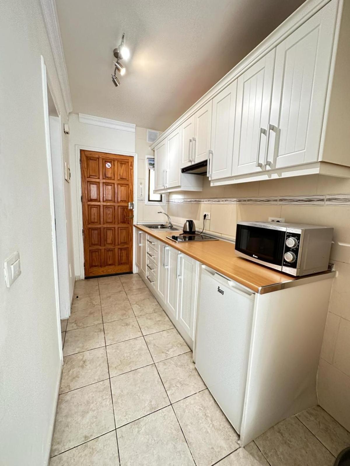 Firstline Apartment Los Cristianos أرونا المظهر الخارجي الصورة